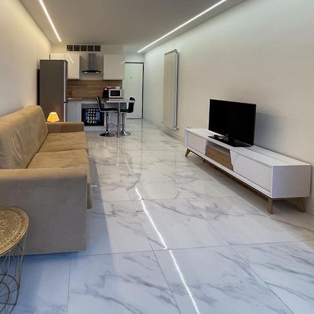 Charmant Studio Avec Vue Montagne Roquebrune-Cap-Martin Exterior foto